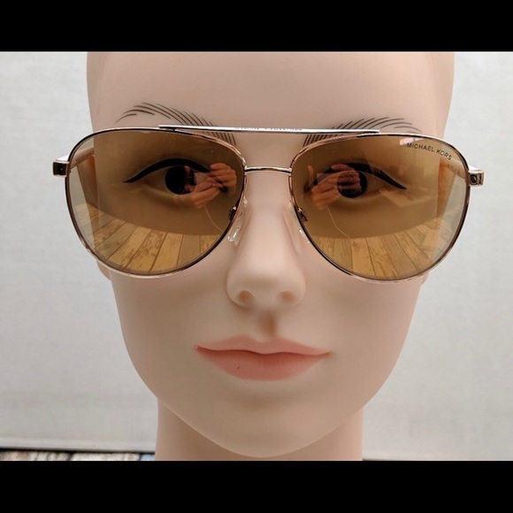 MK rose gold shade - Picture 8 of 8